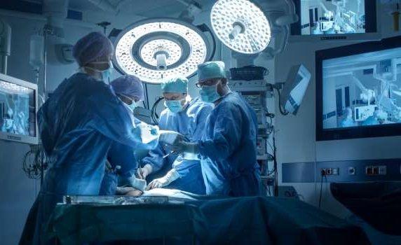 El Hospital de Clínicas inauguró la primera sala de entrenamiento de cirugía video laparoscópica del país