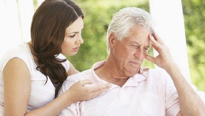 Cómo acompañar a una persona con Alzheimer