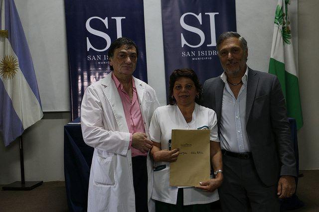 Reconocen a enfermeras y personal de limpieza del Hospital Materno Infantil de San Isidro