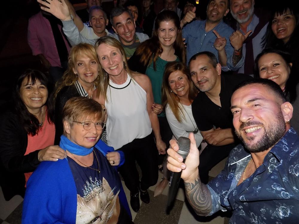 SHOW GUSTAVO SANTILLAN EN