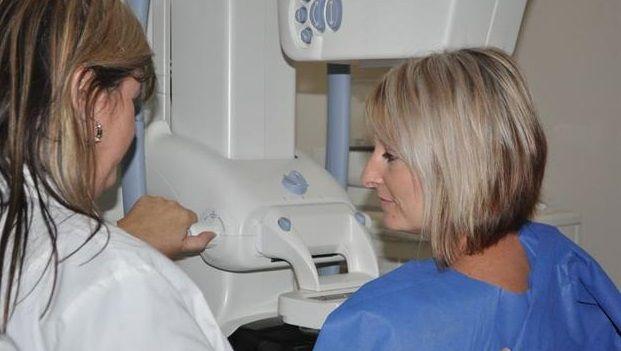 Recomiendan hacer mamografías cada dos años a partir de los 50