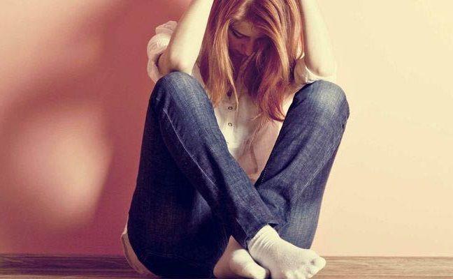 Depresión en adolescentes: síntomas, causas, factores de riesgo y prevención
