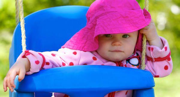 Recomiendan no exponer al sol a niños menores de 1 año y utilizar protector solar