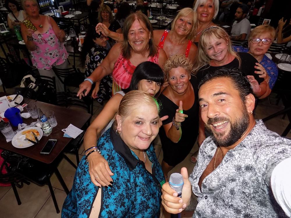 SHOW GUSTAVO SANTILLAN EN ¨MITRE PIZZA¨