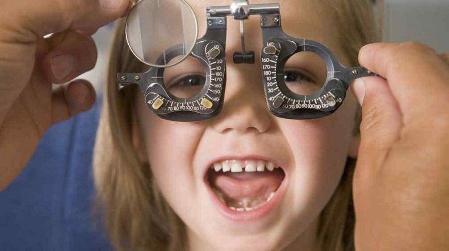 En edad escolar, los controles oftalmológicos son muy importantes