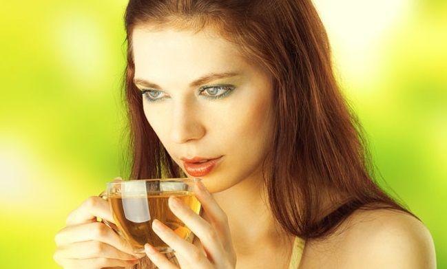 Beber té muy caliente aumenta el riesgo de cáncer de esófago