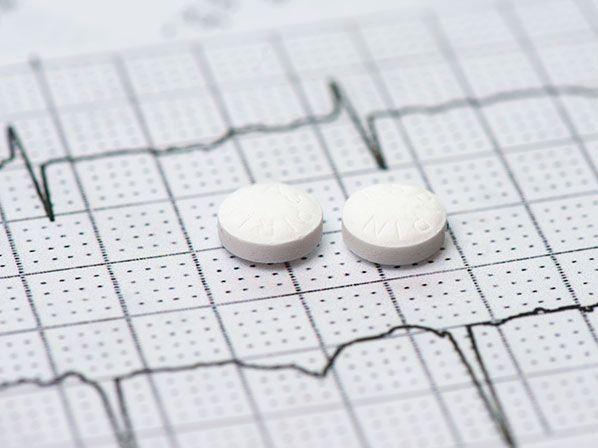 Por qué desaconsejan tomar aspirina sin indicación médica