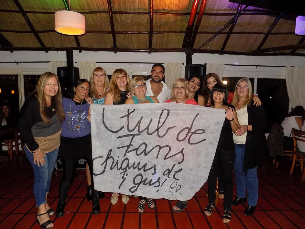 SHOW GUSTAVO SANTILLAN EN ¨MOMBAY¨