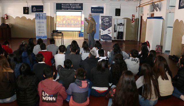 San Isidro: ciclo de charlas sobre prevención de adicciones en escuelas