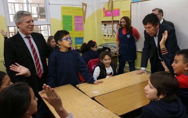 San Isidro: El programa de meditación en escuelas se replica en más de 800 colegios del país
