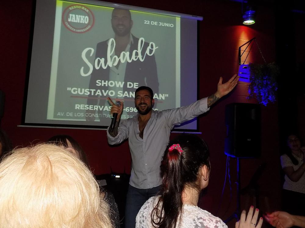 SHOW GUSTAVO SANTILLAN EN ¨JANKO¨