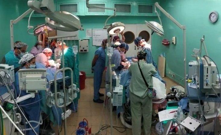 Inédita operación en Argentina permitió separar a dos siameses