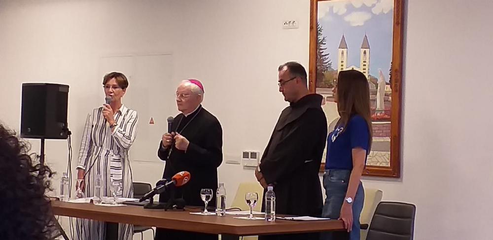 El Santo Padre ha abierto las puertas grandes para que venga la gente a Medjugorje