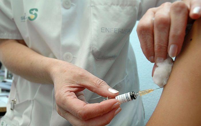 Salud garantiza el abastecimiento de la vacuna para fiebre hemorrágica para 2019 y 2020