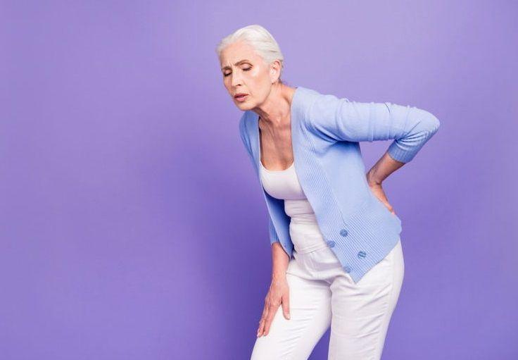 Investigan la razón de que las mujeres mayores tienden a padecer más dolor que los hombres
