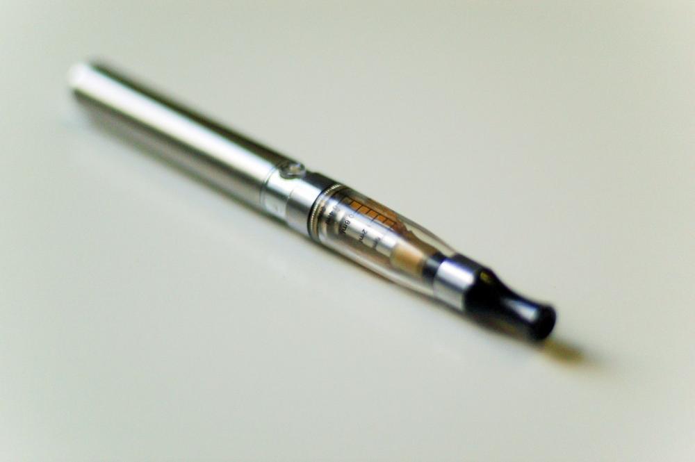 Cigarrillo electrónico: ponen en marcha la notificación de casos de lesiones pulmonares graves