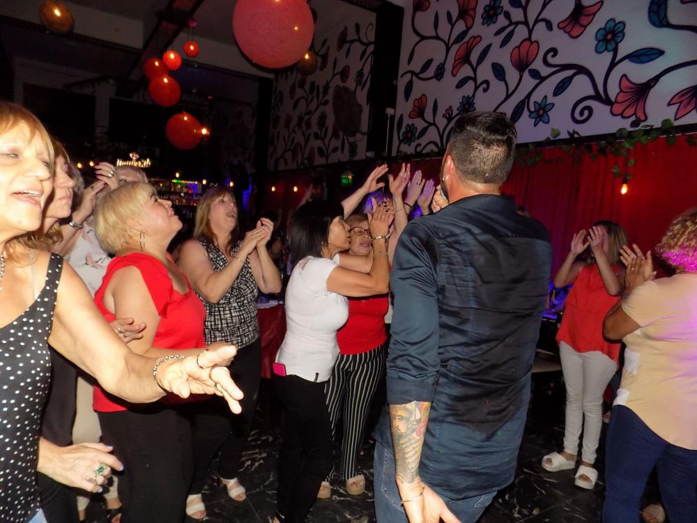 SHOW GUSTAVO SANTILLAN EN ¨MALEVO¨