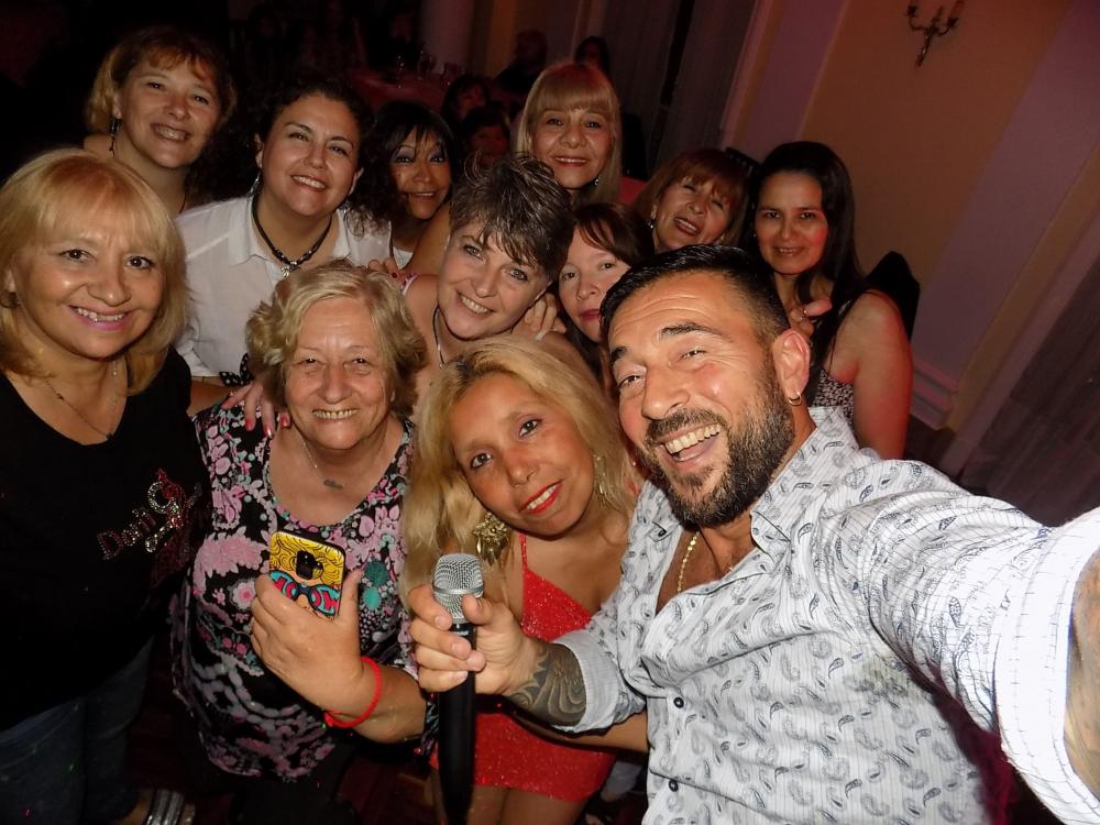 SHOW GUSTAVO SANTILLAN EN BELGRANO