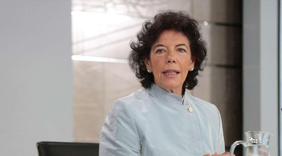 Ministra de Educación de España: ¨Los hijos no pertenecen a los padres de ninguna manera¨