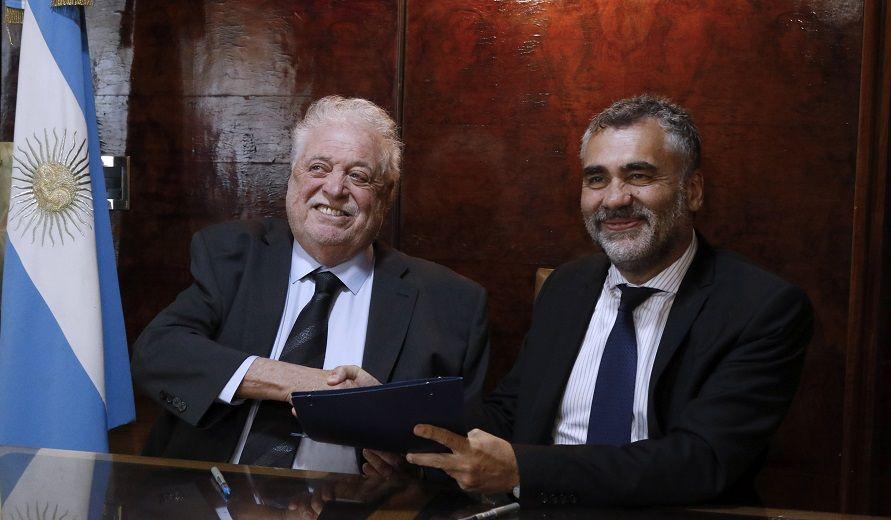 Salud y ANSES firmaron un convenio para el cuidado de la salud infantil y juvenil de los sectores más vulnerables