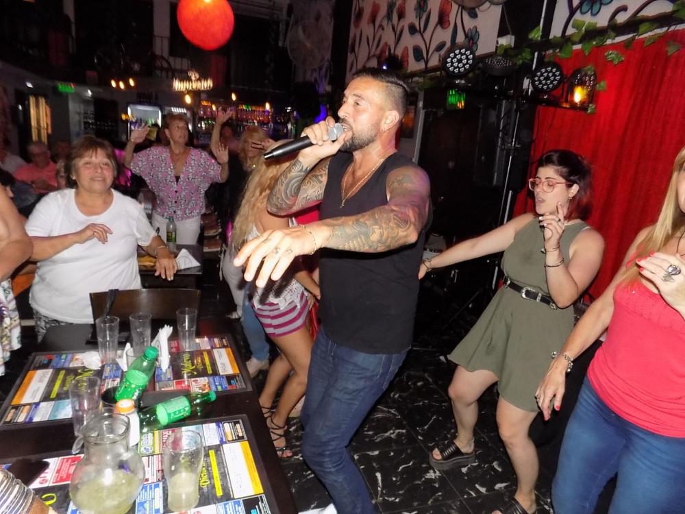 SHOW GUSTAVO SANTILLAN EN ¨MALEVO¨