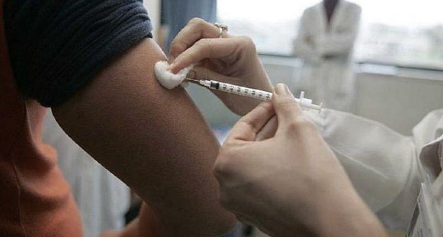 Comenzó la campaña de vacunación antigripal en el país