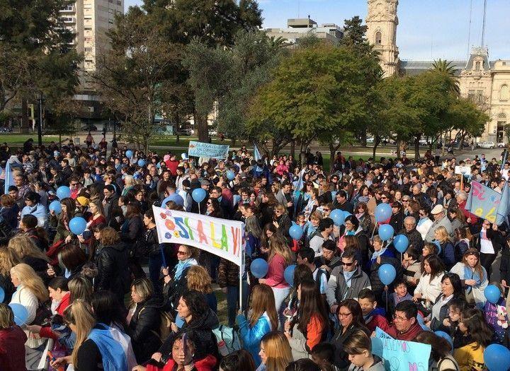 Bahía Blanca: Más de 2.500 personas se movilizaron en contra del proyecto de legalización.