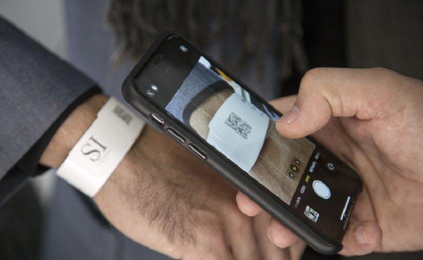 San Isidro: por COVID-19, colocan a pacientes pulseras de seguimiento