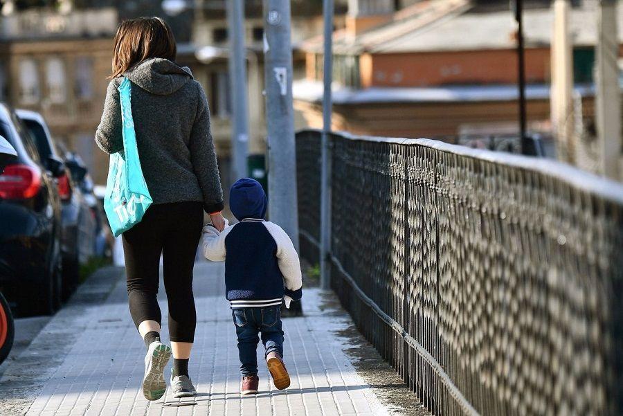 Pcia. Bs. As.: Los niños podrán acompañar a sus padres a realizar compras en el barrio