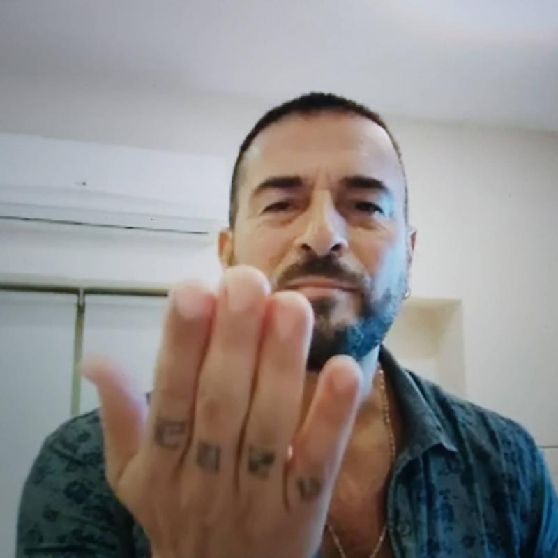 FOTOS ¨ KARAOKE CANTAMOS TODOS¨ JUEVES 19 HS POR MI FACEBOOK