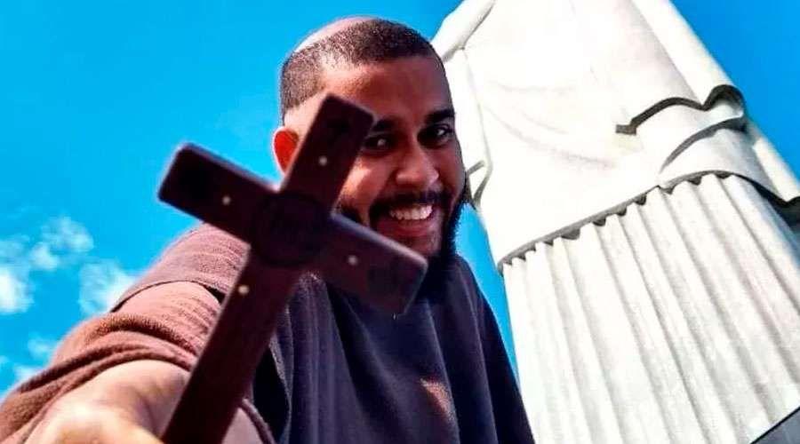 Brasil: fallece joven fraile que atendía enfermos de coronavirus