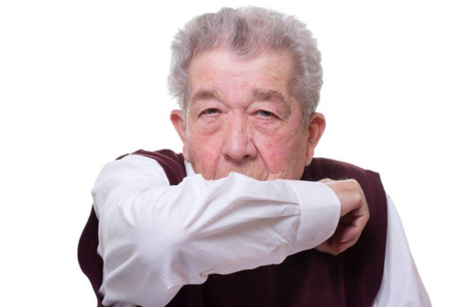 Cuánto tarda en evaporarse el COVID-19 cuando tose una persona infectada