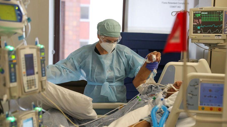 El fármaco dexametasona puede ayudar a pacientes graves con coronavirus