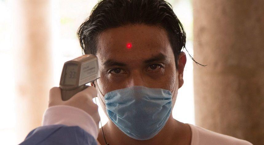 Los síntomas más frecuentes asociados con el COVID-19