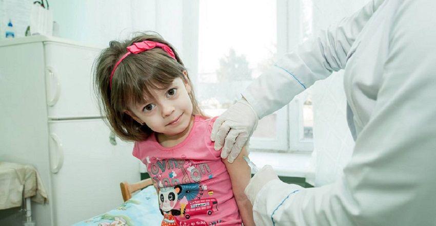 Piden que los padres respeten el calendario de vacunación durante la pandemia