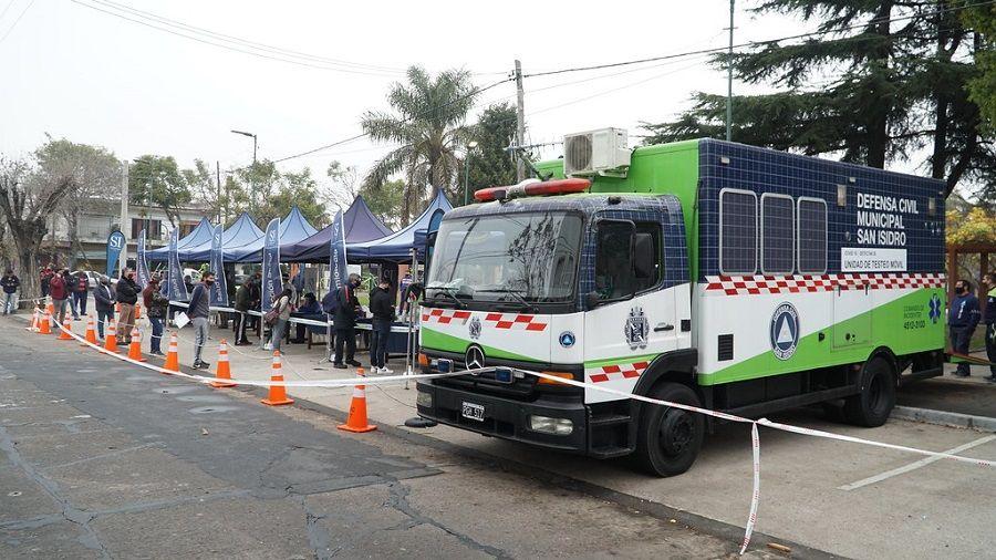 El operativo de búsqueda activa de COVID-19 pasó por Villa Adelina y San Isidro