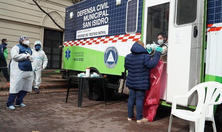 Más de 400 personas se acercaron a los puestos de búsqueda de COVID en Martínez y Boulogne