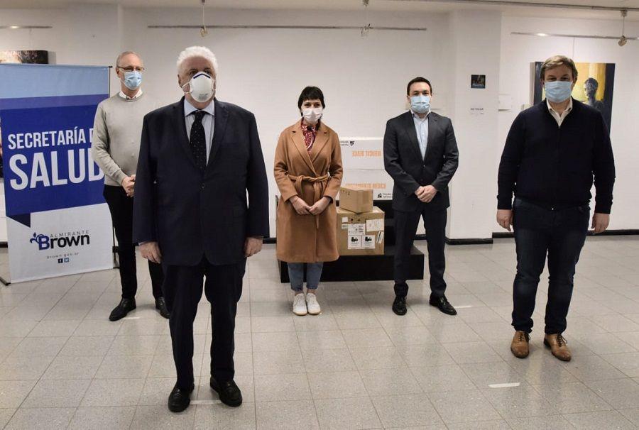 Nación entregó equipamiento y firmó convenios con clínicas privadas de cuatro municipios bonaerenses