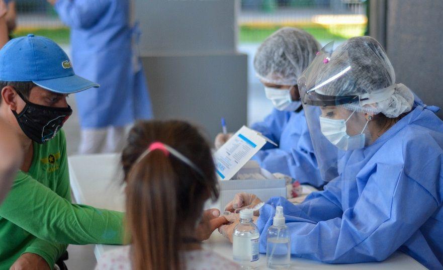 Realizan testeos serológicos en estaciones de trenes para saber cuántos vecinos del AMBA tuvieron COVID-19