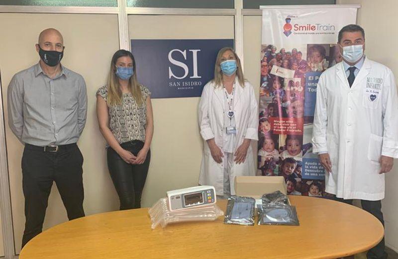 Donaron un oxímetro al Hospital Materno Infantil de San Isidro