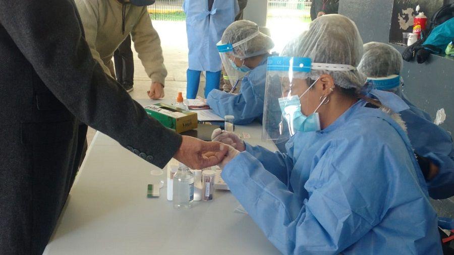 Realizan un estudio de seroprevalencia de COVID-19 en 40 municipios del AMBA