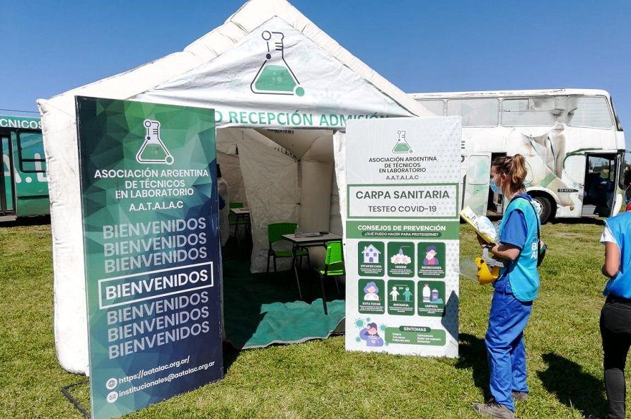 La Provincia montó un laboratorio móvil que diagnostica COVID-19 por PCR en sólo 2 horas