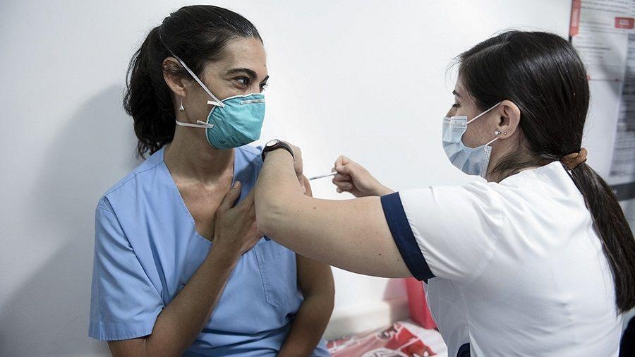 Comenzó en todo el país el plan nacional de vacunación contra el coronavirus