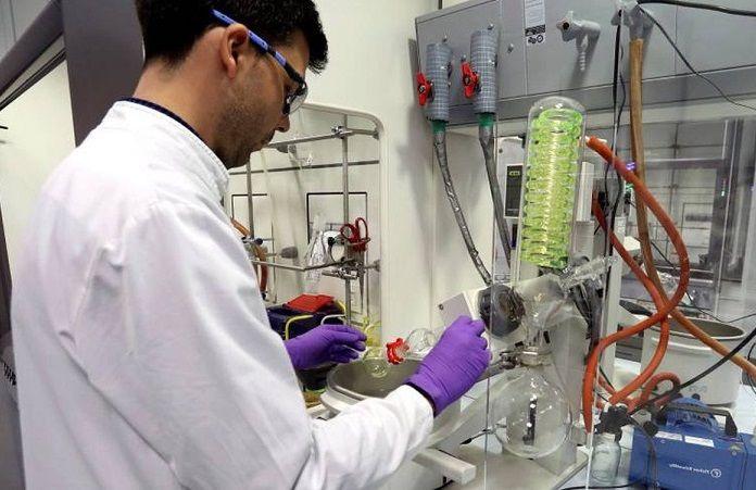 El antiviral español plitidepsina reduce casi al 100% la carga viral del SARS-CoV-2