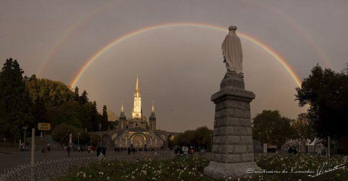 Lourdes, una admirable lección de confianza en el triunfo del Inmaculado Corazón de María
