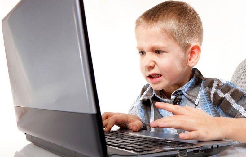 El cerebro en desarrollo y el uso de pantallas: el desafío post pandemia para los niños