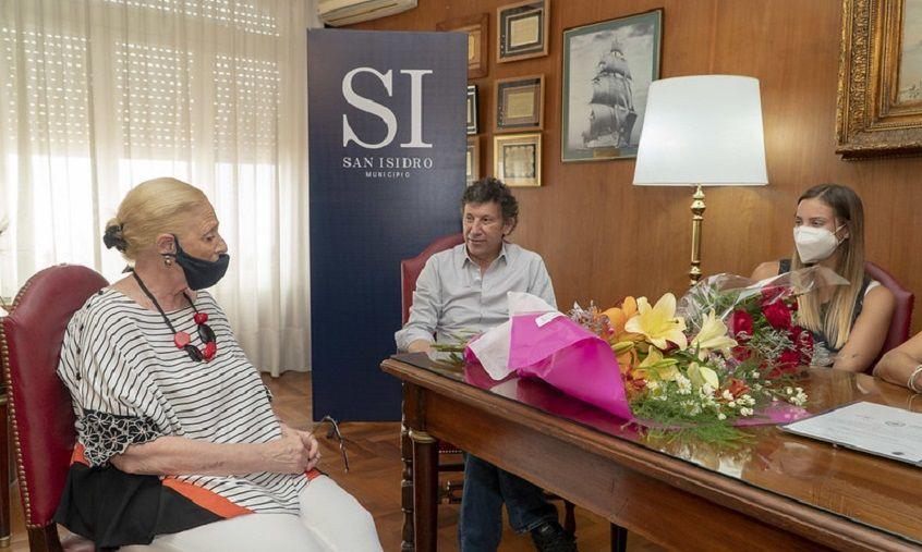 Posse distinguió a la Dra. Guidi Rojo como mujer destacada de San Isidro