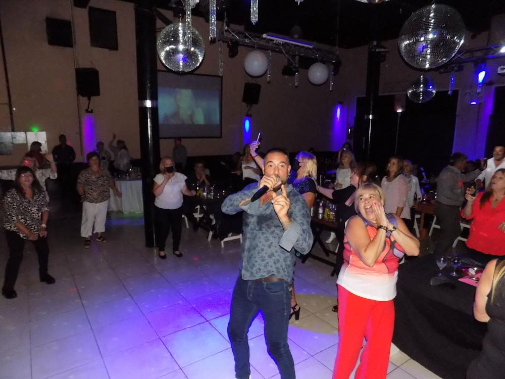 SHOW GUSTAVO SANTILLAN EN EL ¨SALON WE PACHECO¨