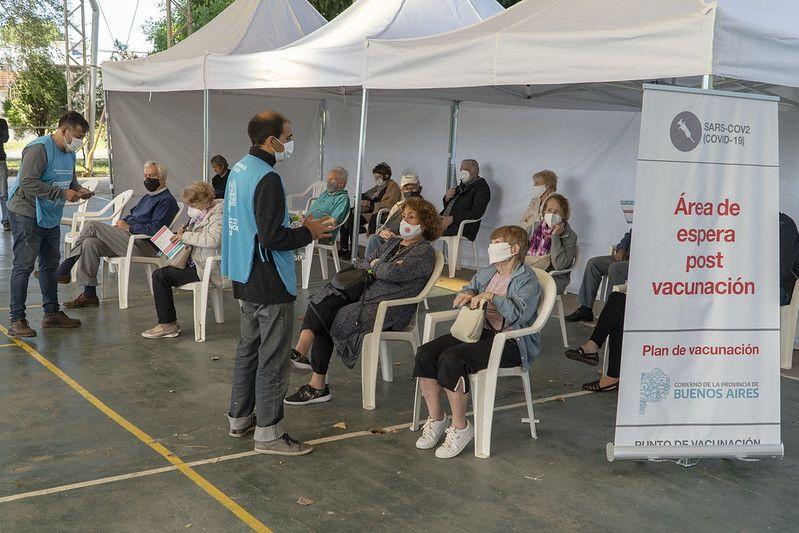 Vacunación COVID-19: en San Isidro piden asistir solo 10 minutos antes del turno