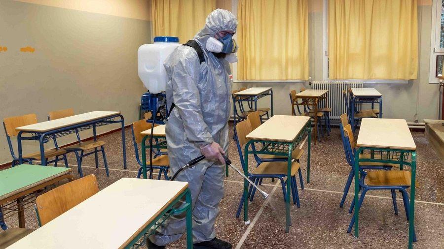 Estudio asegura que el cierre de las escuelas es la segunda medida más importante para reducir contagios